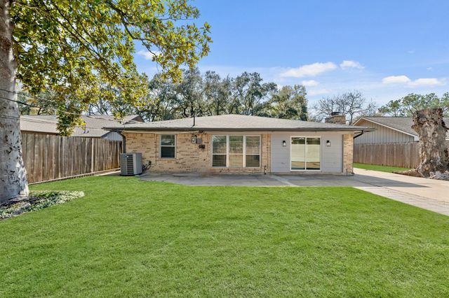 5902 Reamer Street, Houston, TX 77074