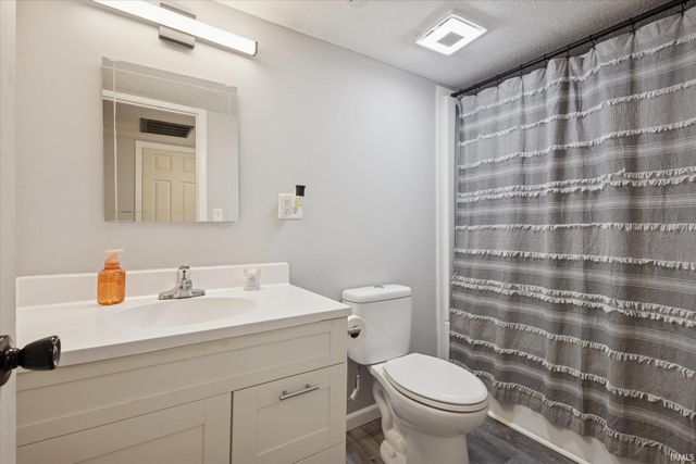 57149 Greenlawn Avenue, Osceola, IN 46561