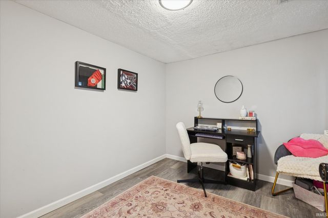 57149 Greenlawn Avenue, Osceola, IN 46561