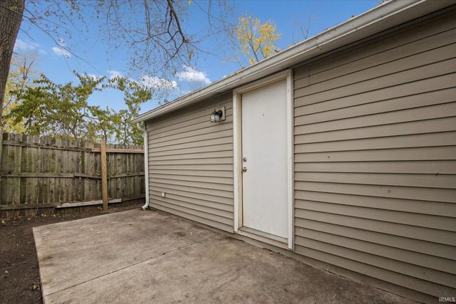 57149 Greenlawn Avenue, Osceola, IN 46561