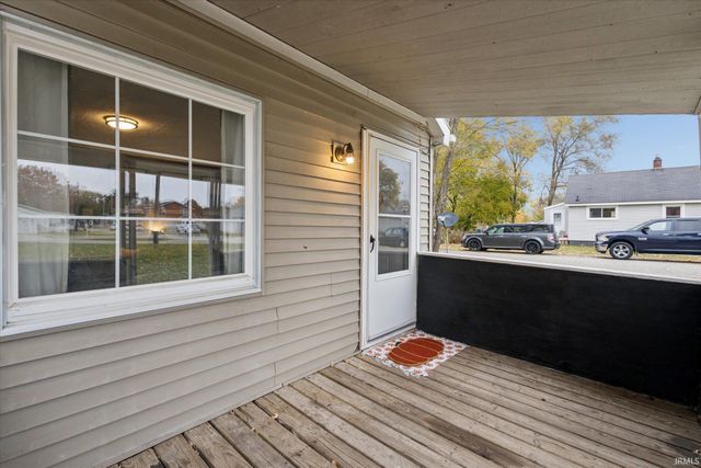 57149 Greenlawn Avenue, Osceola, IN 46561