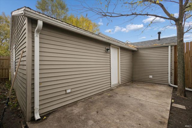 57149 Greenlawn Avenue, Osceola, IN 46561