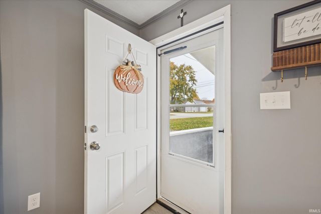 57149 Greenlawn Avenue, Osceola, IN 46561