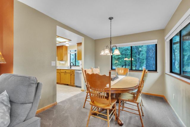 20120 Redwood Dr, Foresthill, CA 95631