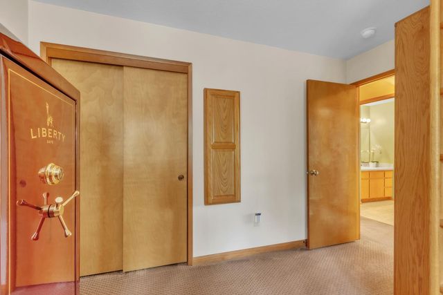 20120 Redwood Dr, Foresthill, CA 95631