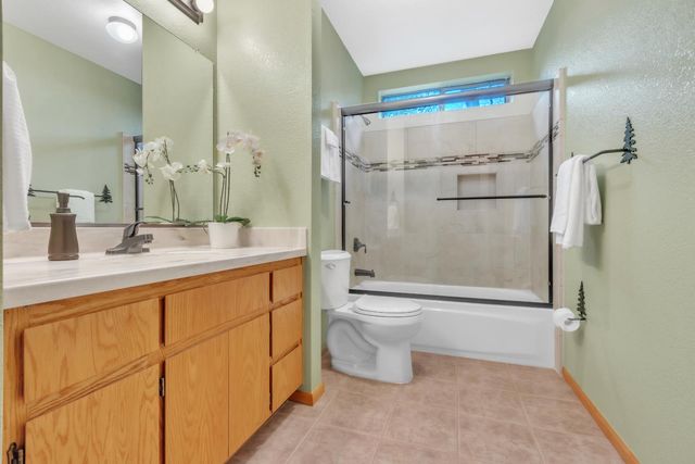 20120 Redwood Dr, Foresthill, CA 95631