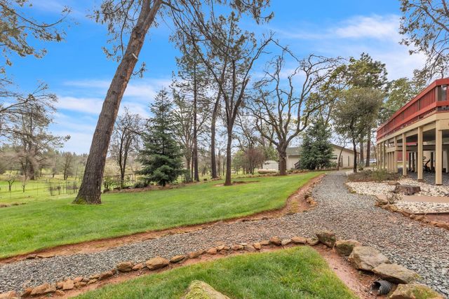 20120 Redwood Dr, Foresthill, CA 95631