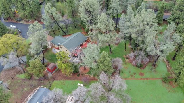 20120 Redwood Dr, Foresthill, CA 95631