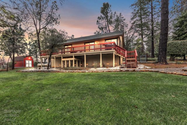 20120 Redwood Dr, Foresthill, CA 95631