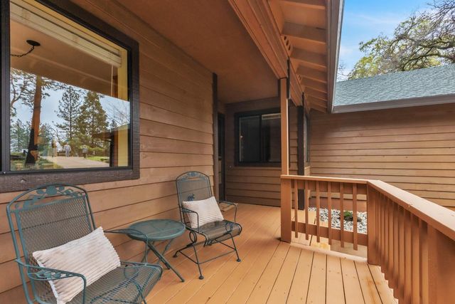 20120 Redwood Dr, Foresthill, CA 95631