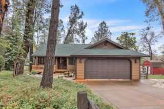 20120 Redwood Dr, Foresthill, CA 95631