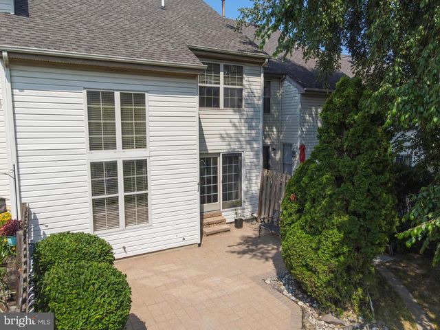 104 SUFFIELD CT, Chalfont, PA 18914
