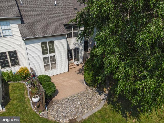 104 SUFFIELD CT, Chalfont, PA 18914