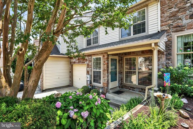 104 SUFFIELD CT, Chalfont, PA 18914