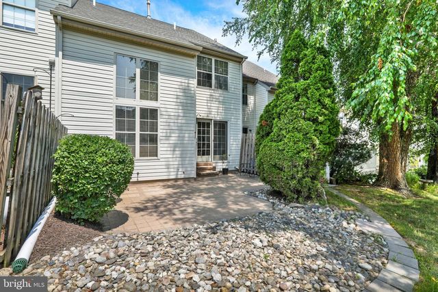 104 SUFFIELD CT, Chalfont, PA 18914