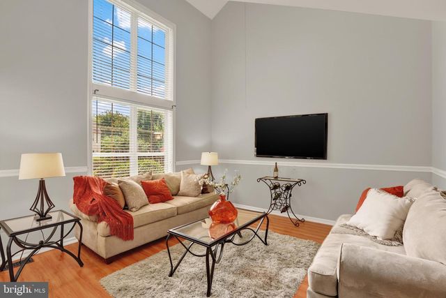 104 SUFFIELD CT, Chalfont, PA 18914