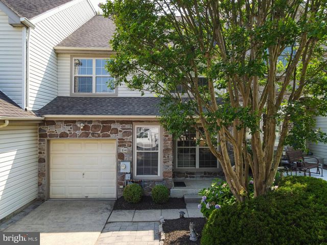 104 SUFFIELD CT, Chalfont, PA 18914