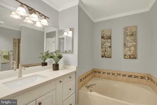 104 SUFFIELD CT, Chalfont, PA 18914