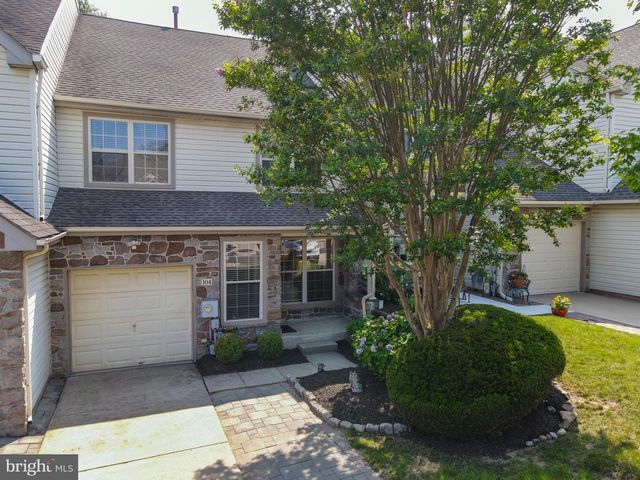 104 SUFFIELD CT, Chalfont, PA 18914