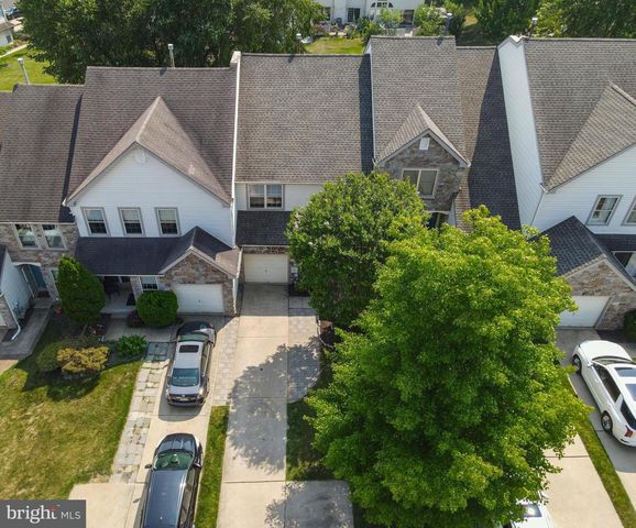 104 SUFFIELD CT, Chalfont, PA 18914