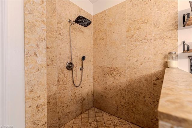 4065 10th AVE SE, Naples, FL 34117