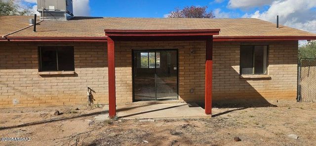 895 Via Esmeralda, Rio Rico, AZ 85648