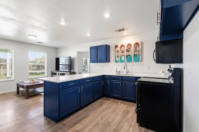 404 Willow Drive, Pottsboro, TX 75076