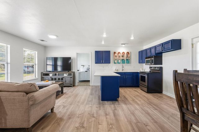 404 Willow Drive, Pottsboro, TX 75076