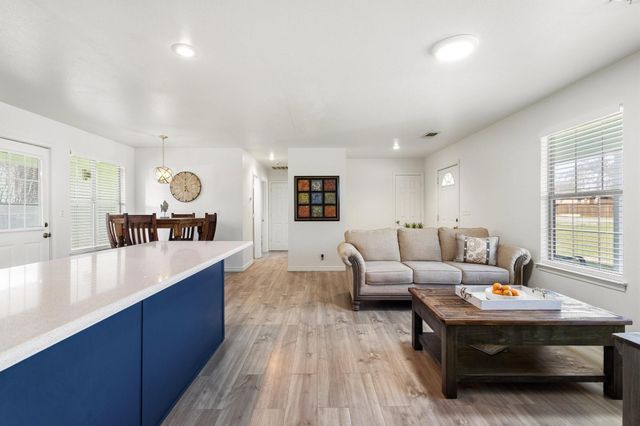 404 Willow Drive, Pottsboro, TX 75076