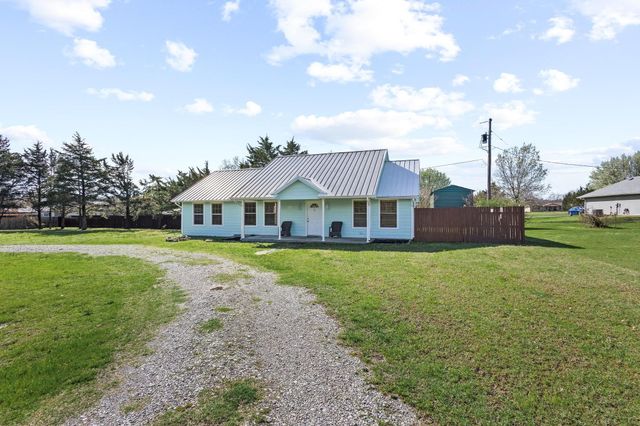 404 Willow Drive, Pottsboro, TX 75076