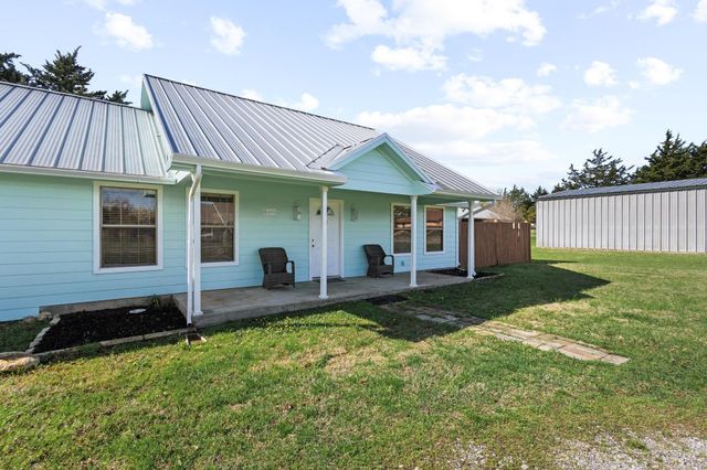 404 Willow Drive, Pottsboro, TX 75076