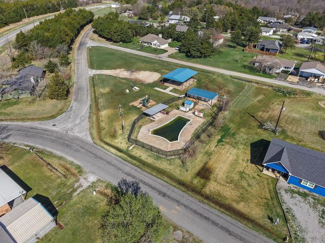 404 Willow Drive, Pottsboro, TX 75076