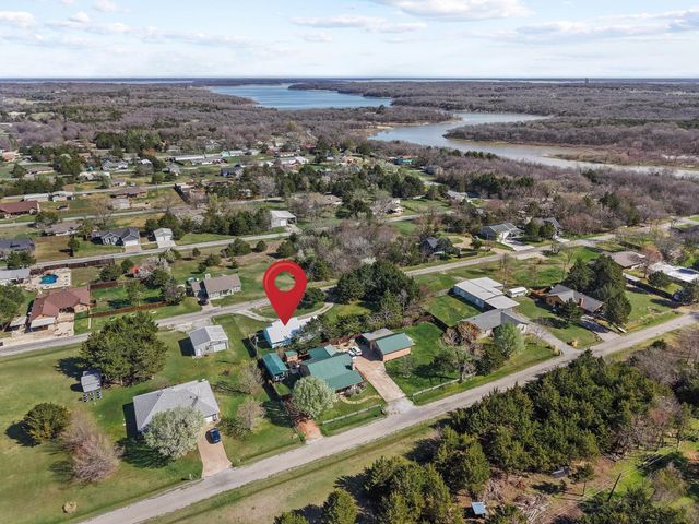 404 Willow Drive, Pottsboro, TX 75076