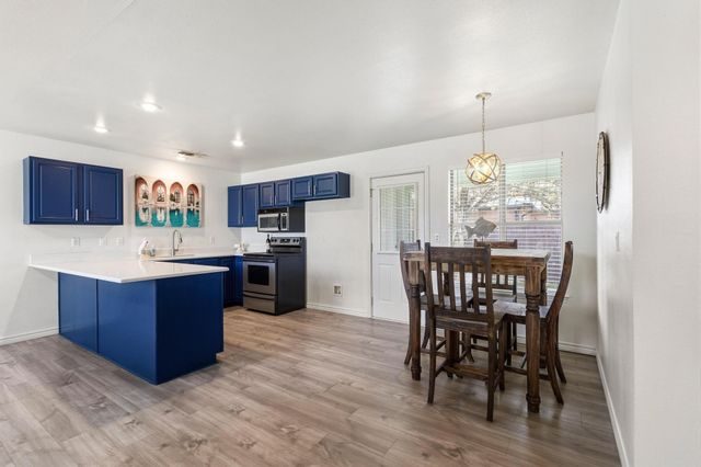 404 Willow Drive, Pottsboro, TX 75076