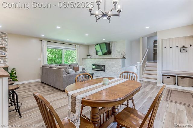 4225 N Tipsico Lake Road, Hartland, MI 48353