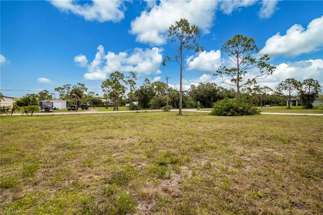 3400 Kismet PKWY W, Cape Coral, FL 33993