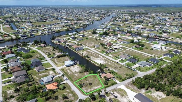 3400 Kismet PKWY W, Cape Coral, FL 33993