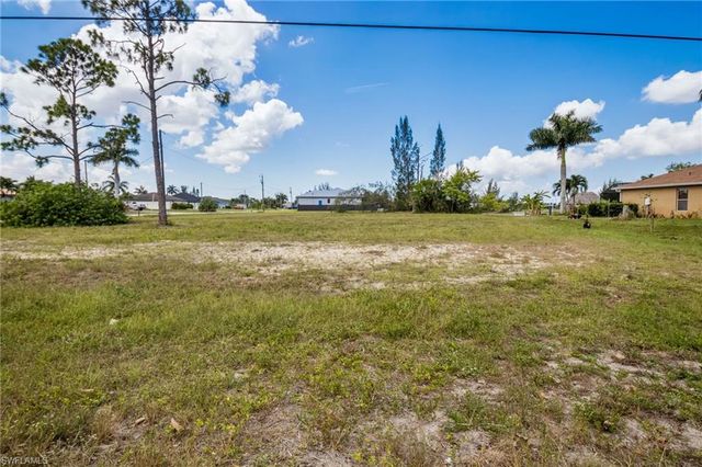 3400 Kismet PKWY W, Cape Coral, FL 33993
