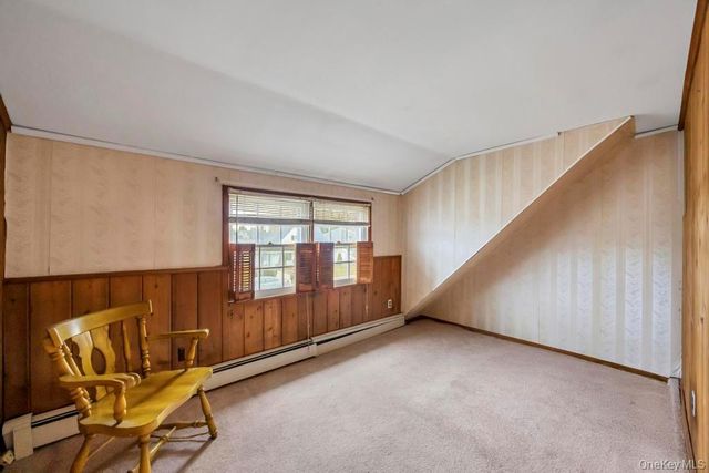 10 Grape Lane, Hicksville, NY 11801