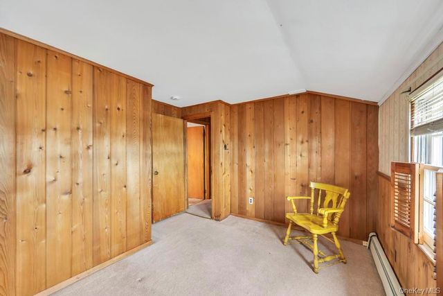 10 Grape Lane, Hicksville, NY 11801