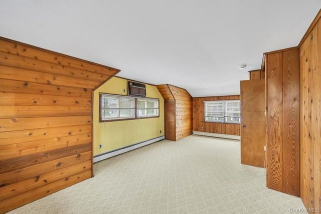 10 Grape Lane, Hicksville, NY 11801