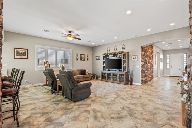 2130 E Calle Salamanca, Fort Mohave, AZ 86426