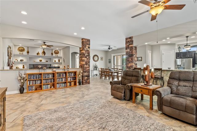 2130 E Calle Salamanca, Fort Mohave, AZ 86426