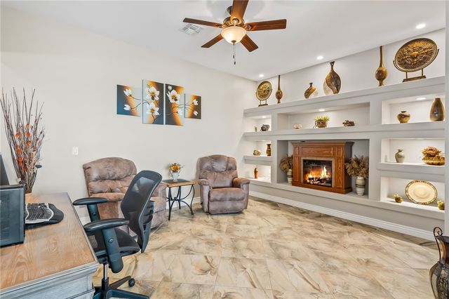 2130 E Calle Salamanca, Fort Mohave, AZ 86426