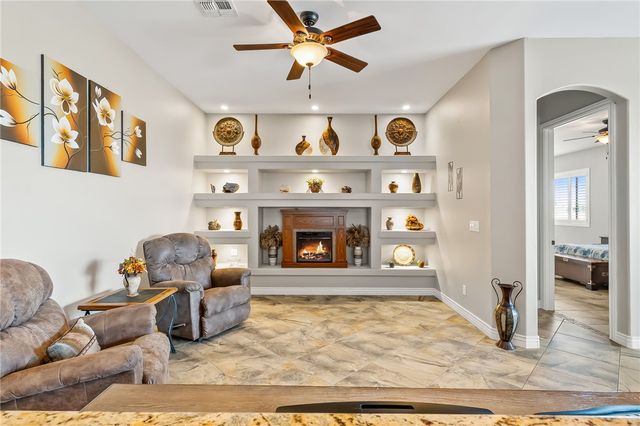 2130 E Calle Salamanca, Fort Mohave, AZ 86426