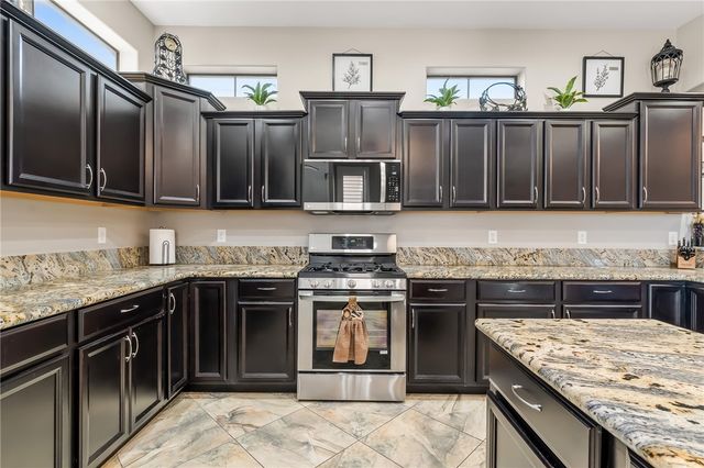 2130 E Calle Salamanca, Fort Mohave, AZ 86426