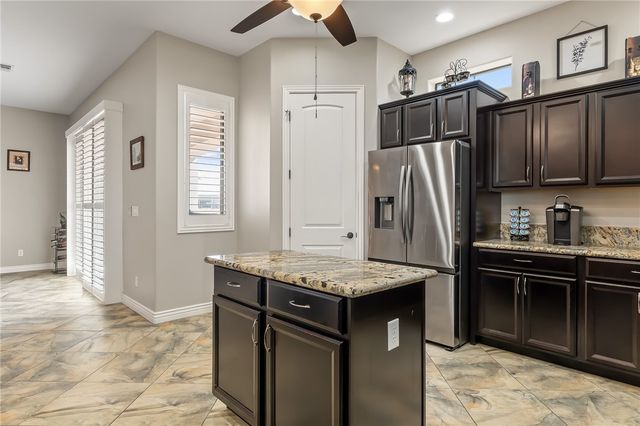 2130 E Calle Salamanca, Fort Mohave, AZ 86426