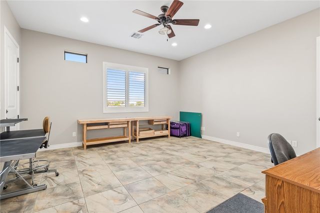 2130 E Calle Salamanca, Fort Mohave, AZ 86426