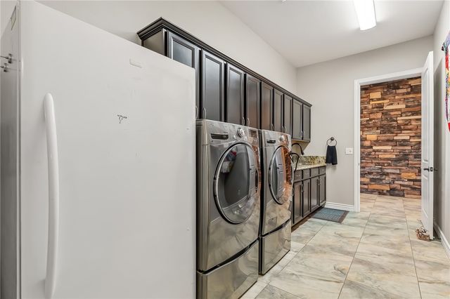 2130 E Calle Salamanca, Fort Mohave, AZ 86426