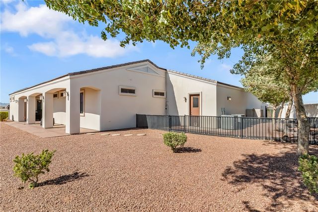 2130 E Calle Salamanca, Fort Mohave, AZ 86426